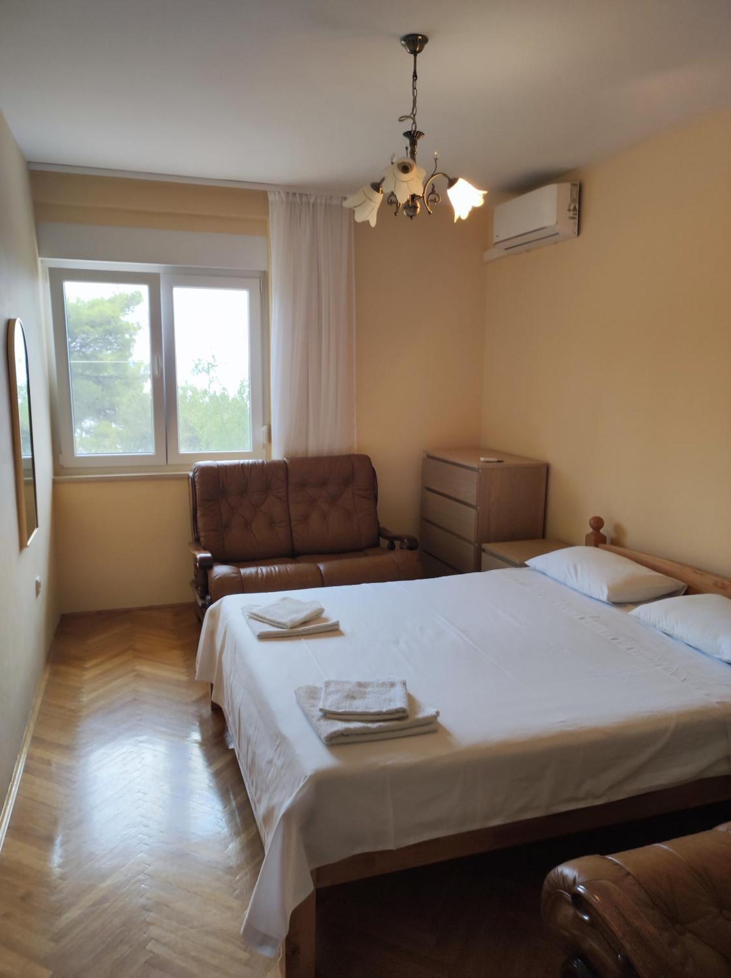 Apartment With 2 Balconies And Sea View Omiš Habitación foto